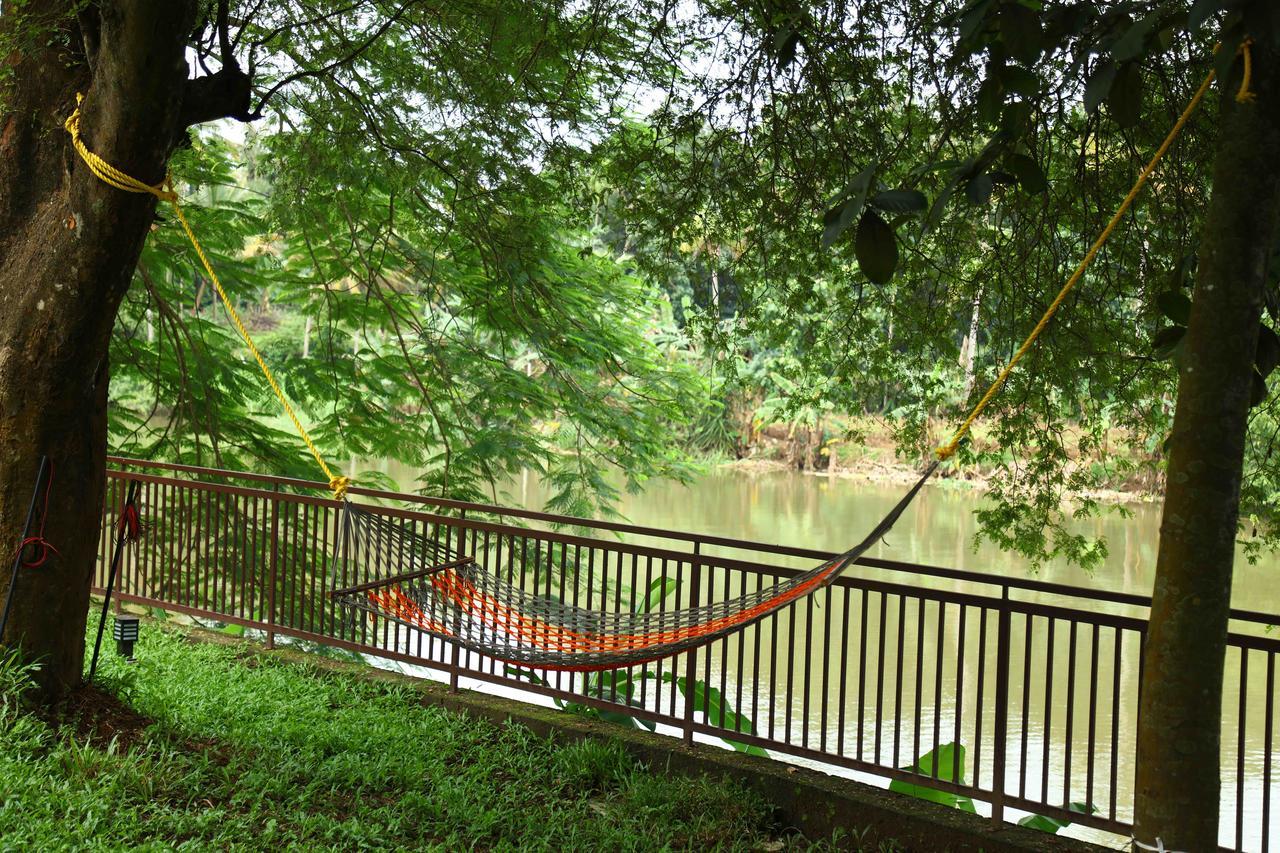 Nadhiyoram River Retreat Kochi Exterior foto